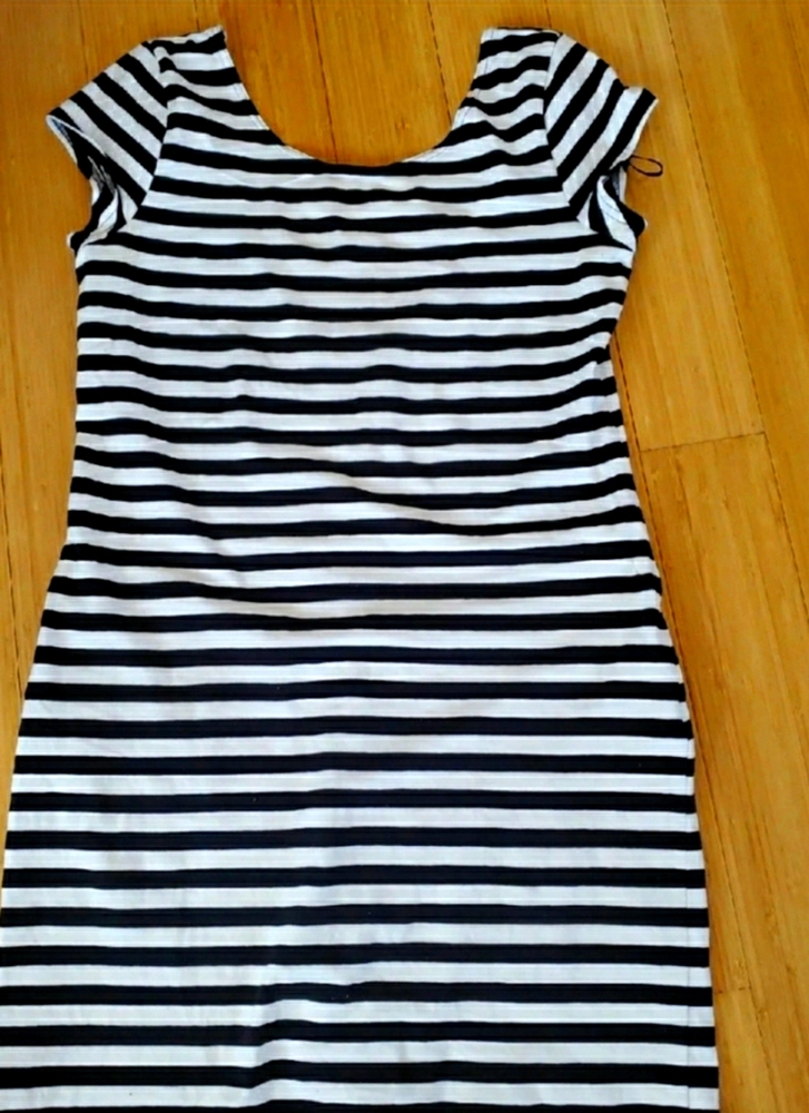 DIVIDED BY H&M MINI DRESS-LIGHTLY LOVED👗